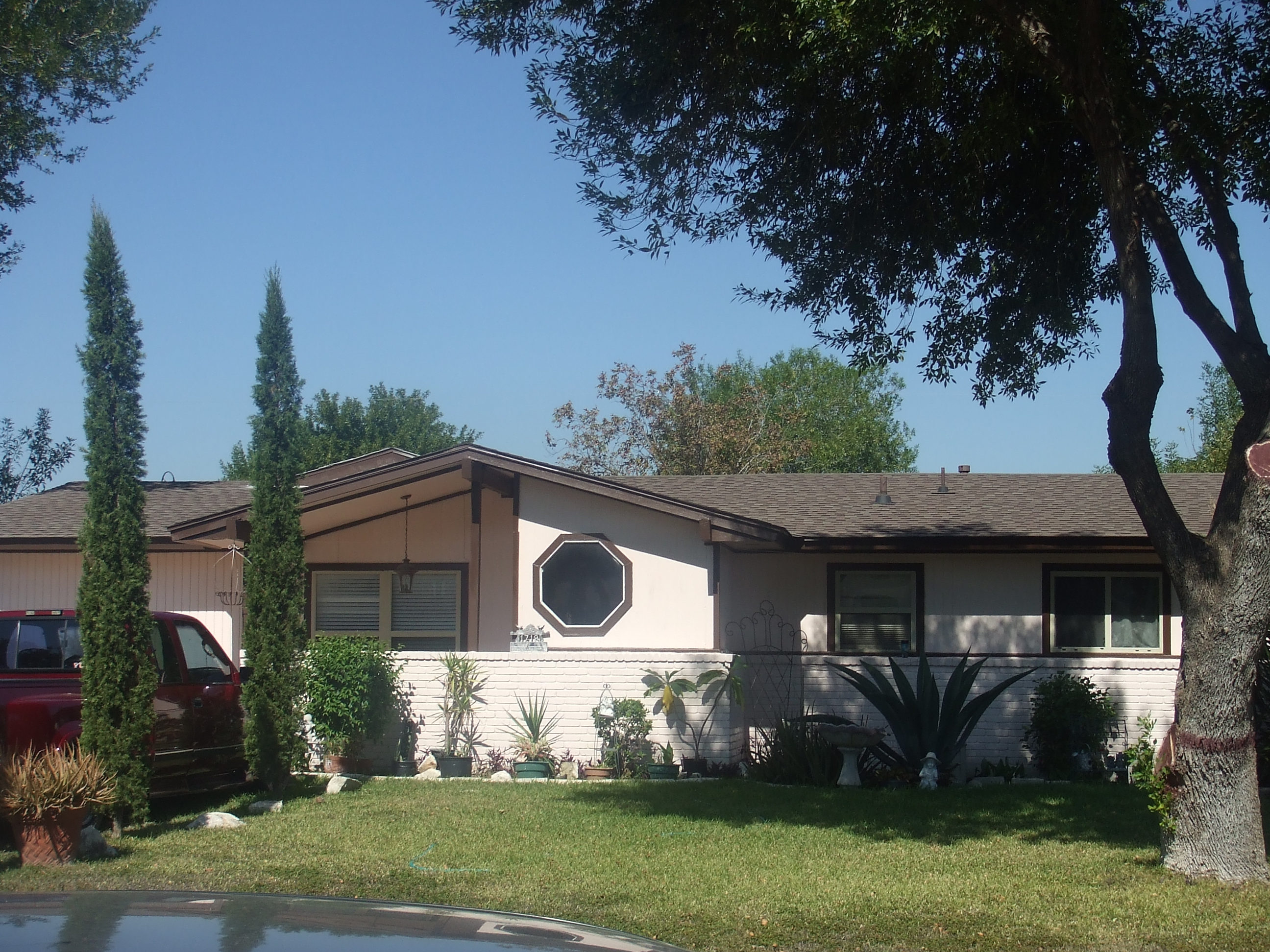 A picture of what Estefana's house looks like today in 2007